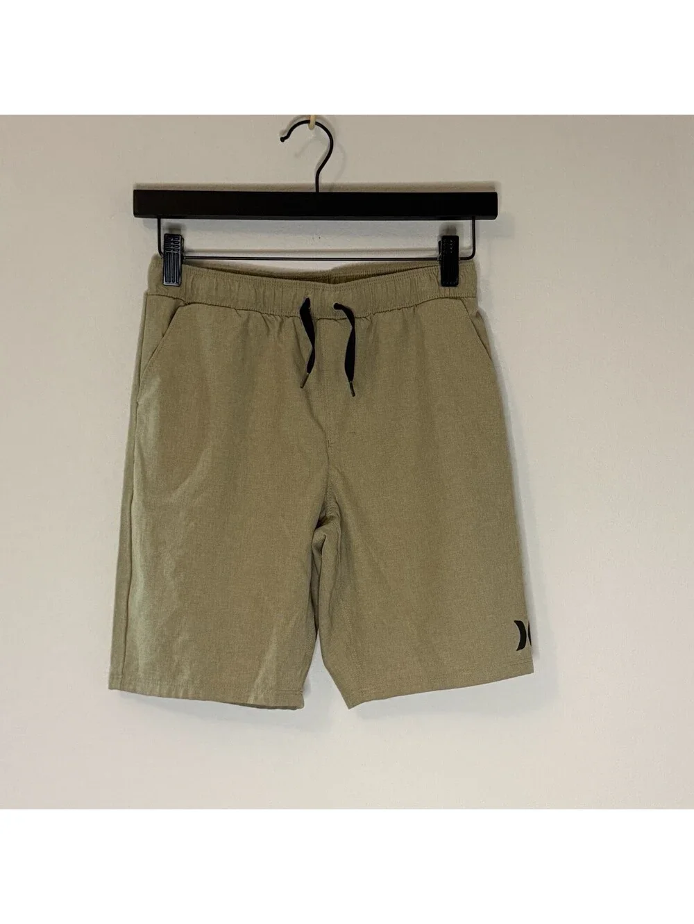 Hurley Boys Khaki Hybrid Walk Shorts Medium 10-12 Stretch Drawstring Casual
